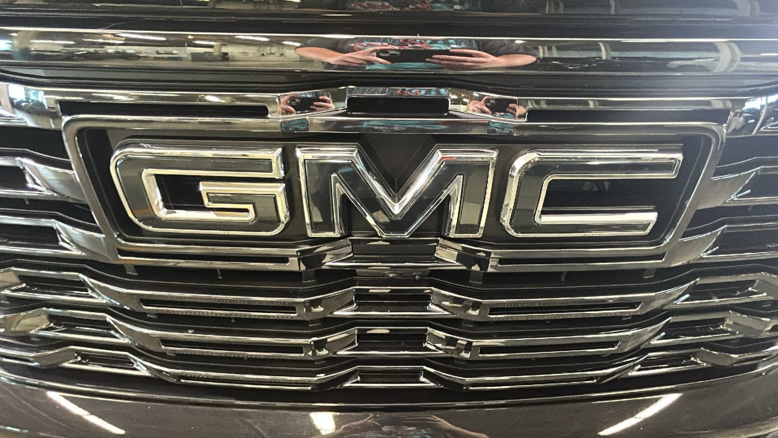Used 2025 GMC Sierra 1500 Denali Ultimate AWD/4WD image 10