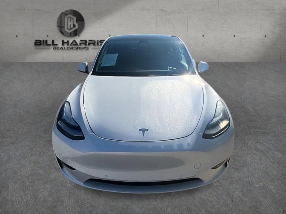 Used 2021 Tesla Model Y Long Range AWD/4WD image 2