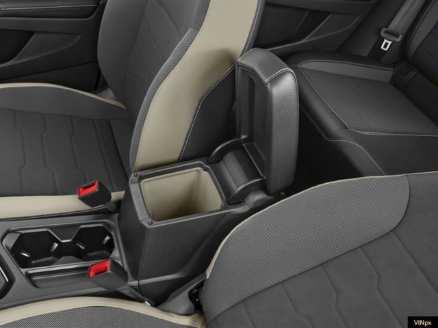 New 2025 Volkswagen Taos SE w/ Panoramic Sunroof Package image 13