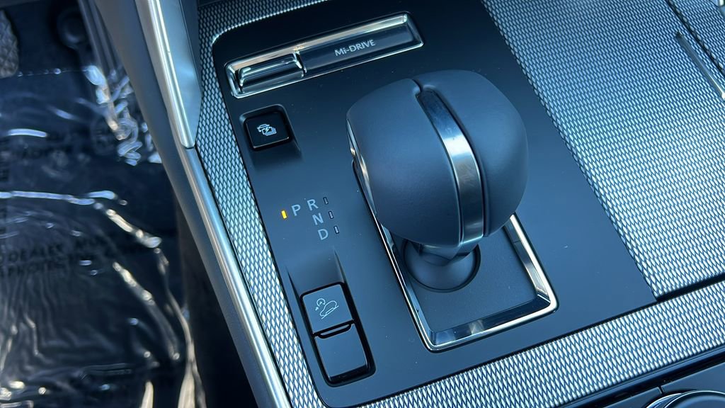 New 2024 MAZDA CX-90 Plug-In Hybrid w/ Premium Pkg image 17