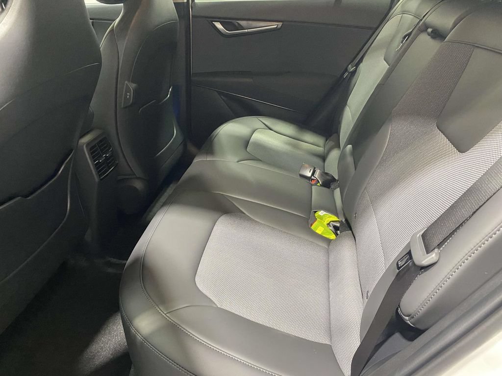 New 2026 Kia Niro Wind FWD image 13