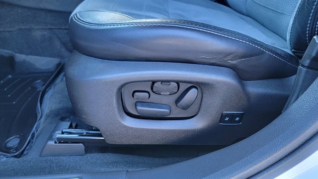 Used 2016 Ford Taurus SHO w/ Equipment Group 401A image 20