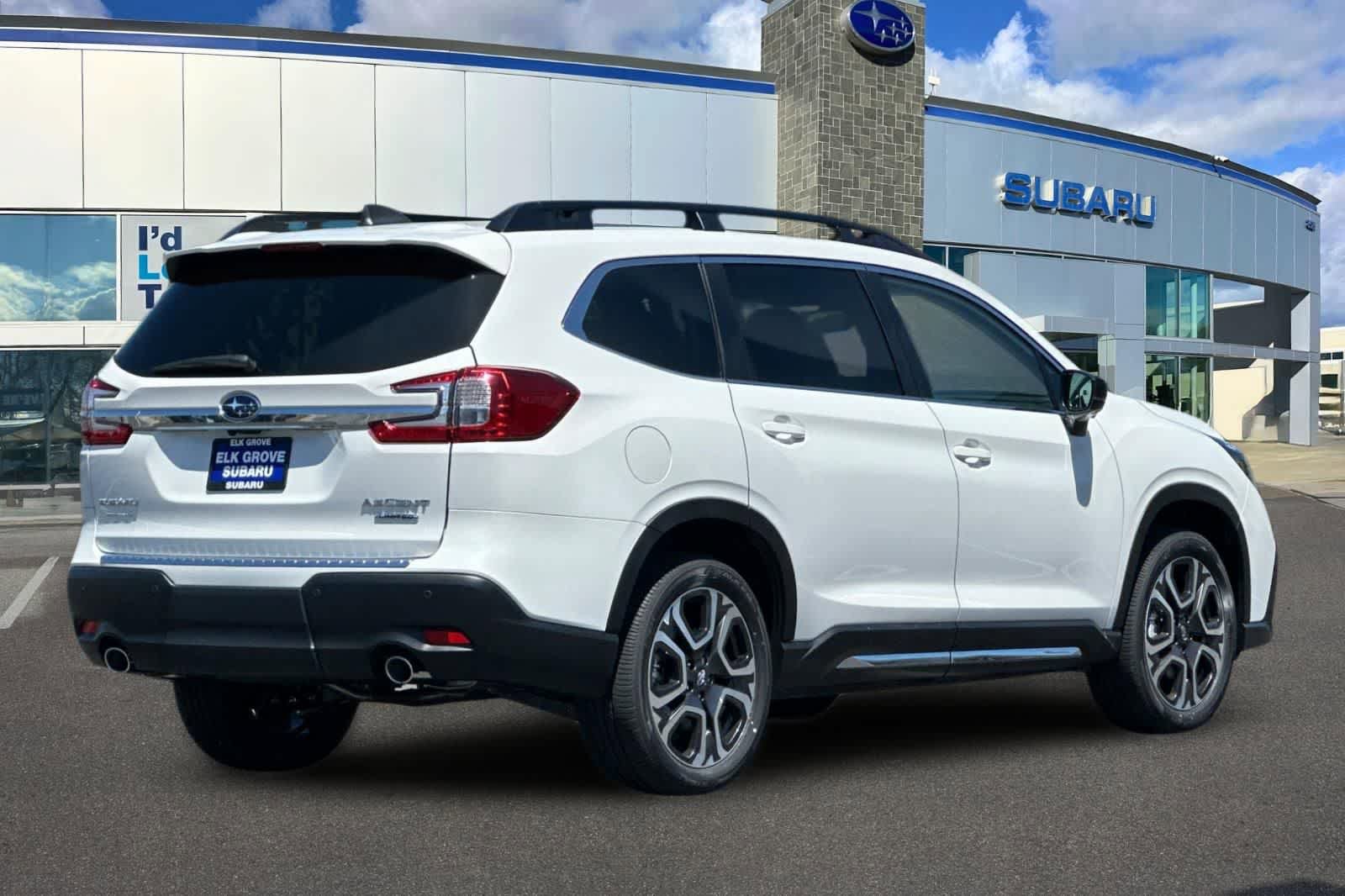 New 2026 Subaru Ascent Limited AWD/4WD image 2