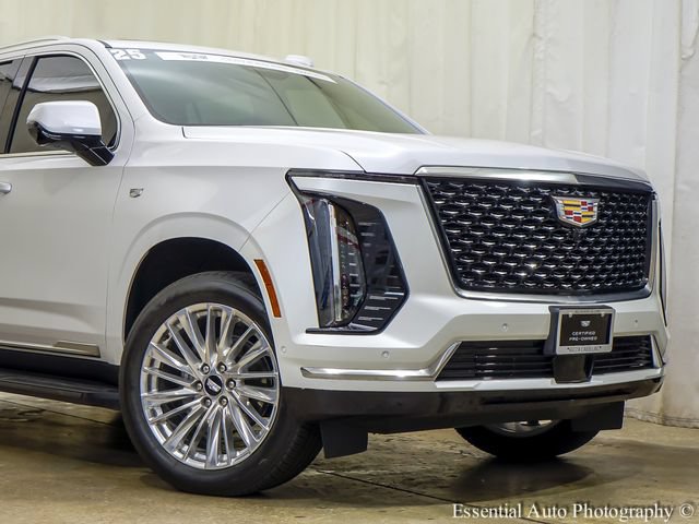 Certified 2025 Cadillac Escalade Premium Luxury w/ LPO, Floor Liner Package AWD/4WD image 3
