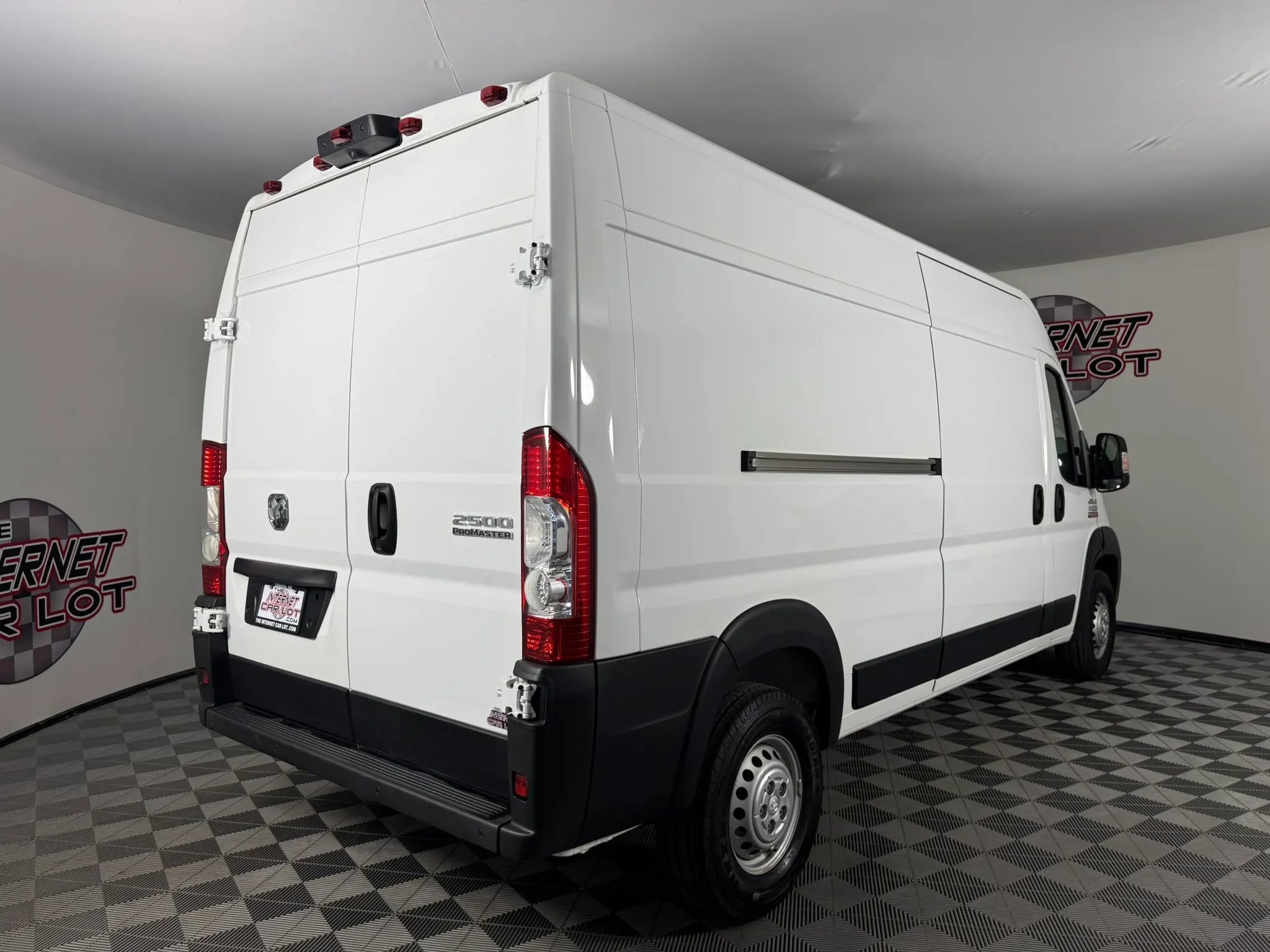 Used 2025 RAM ProMaster 2500 w/ Convenience Group FWD image 7