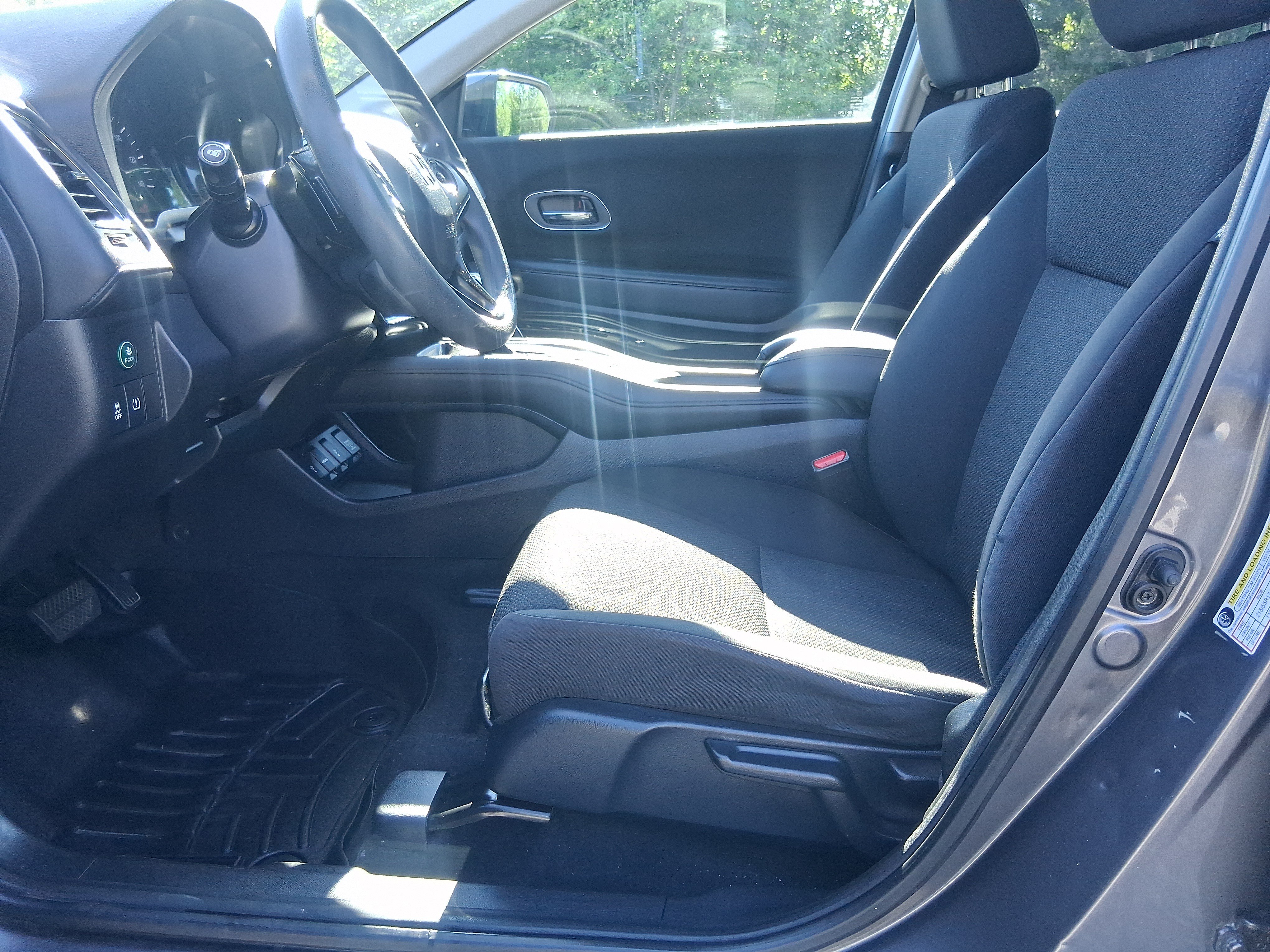 Used 2018 Honda HR-V EX image 14