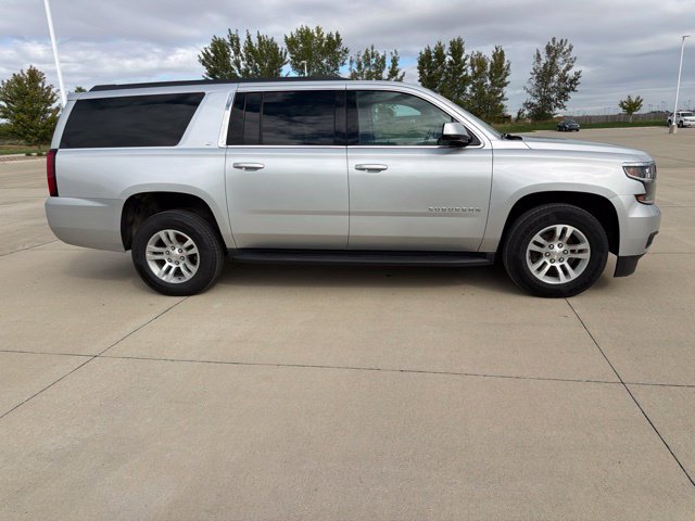Used 2018 Chevrolet Suburban LT AWD/4WD image 5