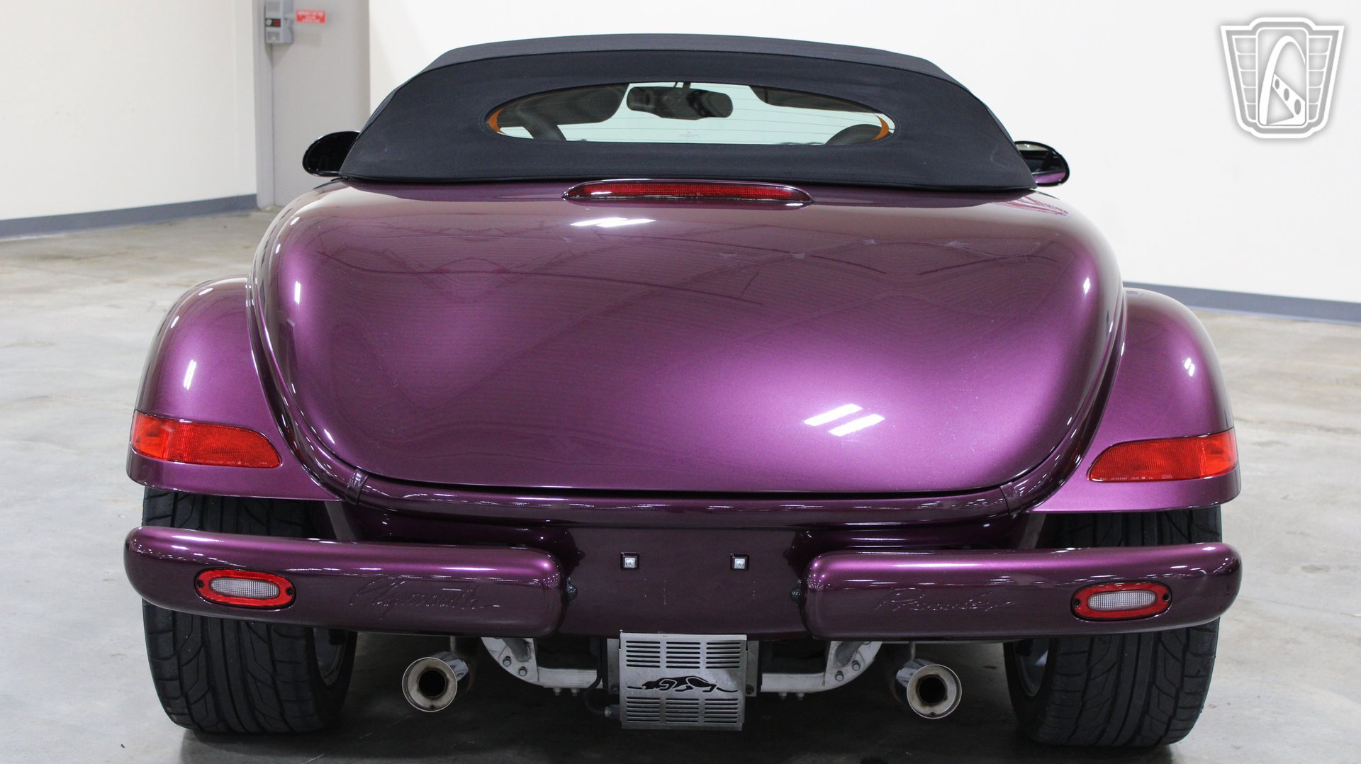 Used 1999 Plymouth Prowler RWD image 22