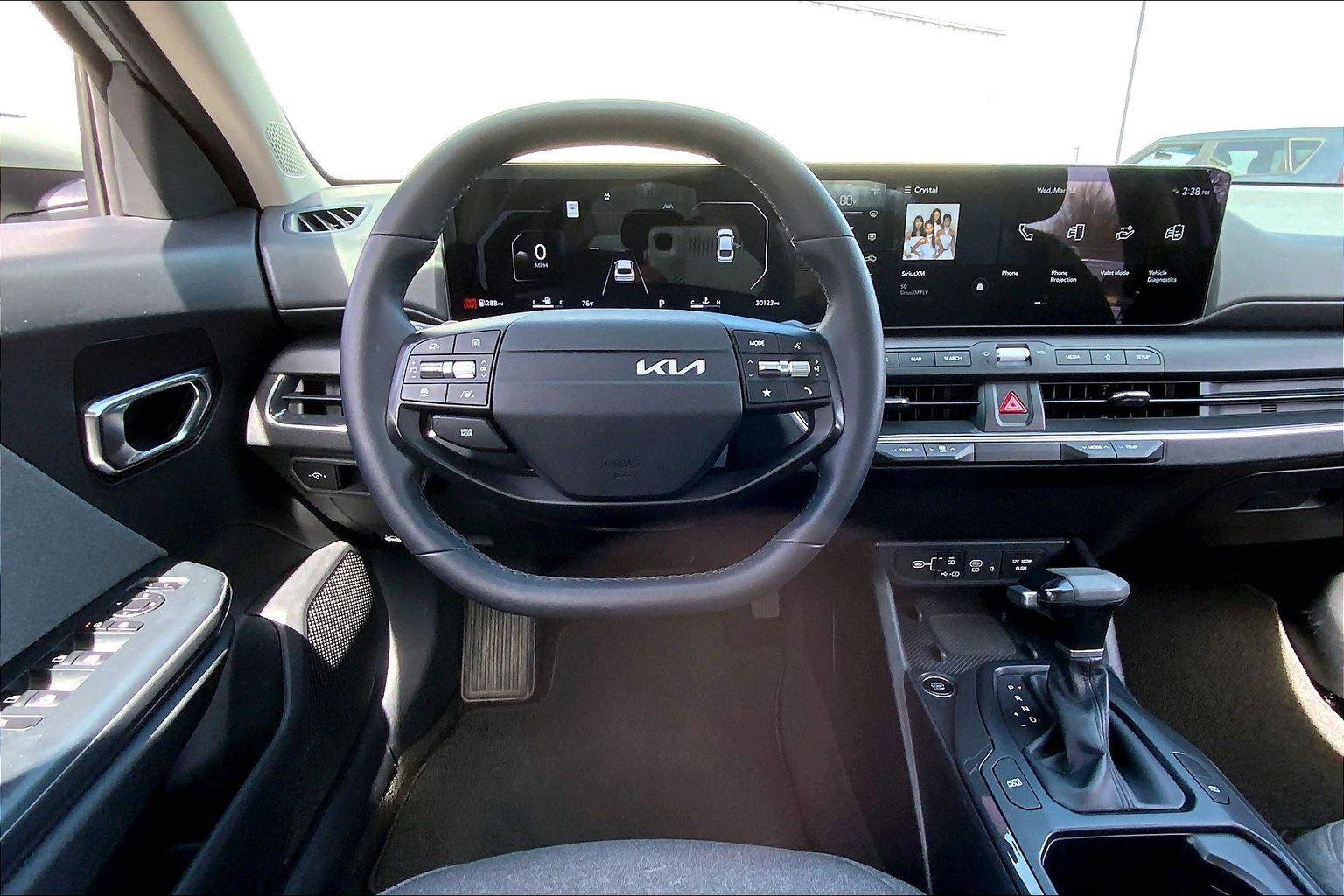 Used 2025 Kia K4 EX image 5