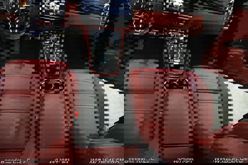 Used 2021 Porsche Cayenne S image 18