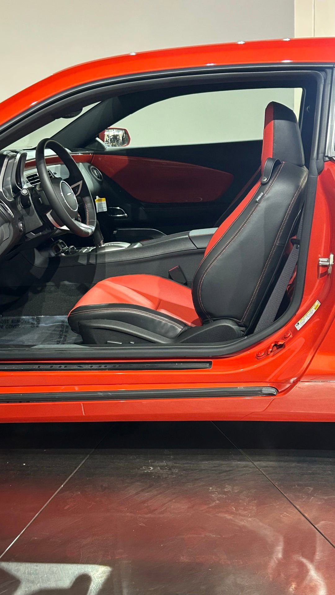 Used 2010 Chevrolet Camaro SS w/ Interior Accent Trim Package RWD image 31