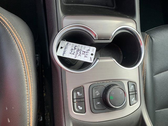 Used 2022 GMC Terrain AT4 image 23