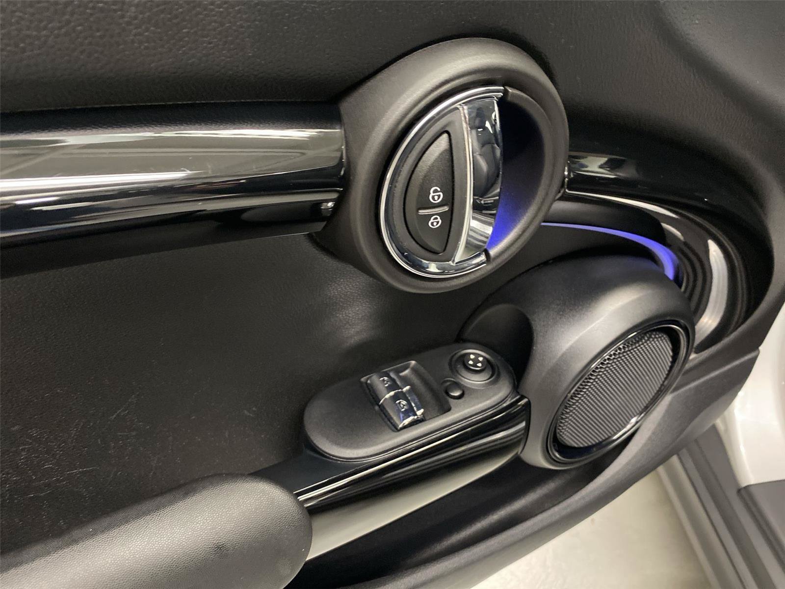 Used 2022 MINI Cooper SE FWD image 19