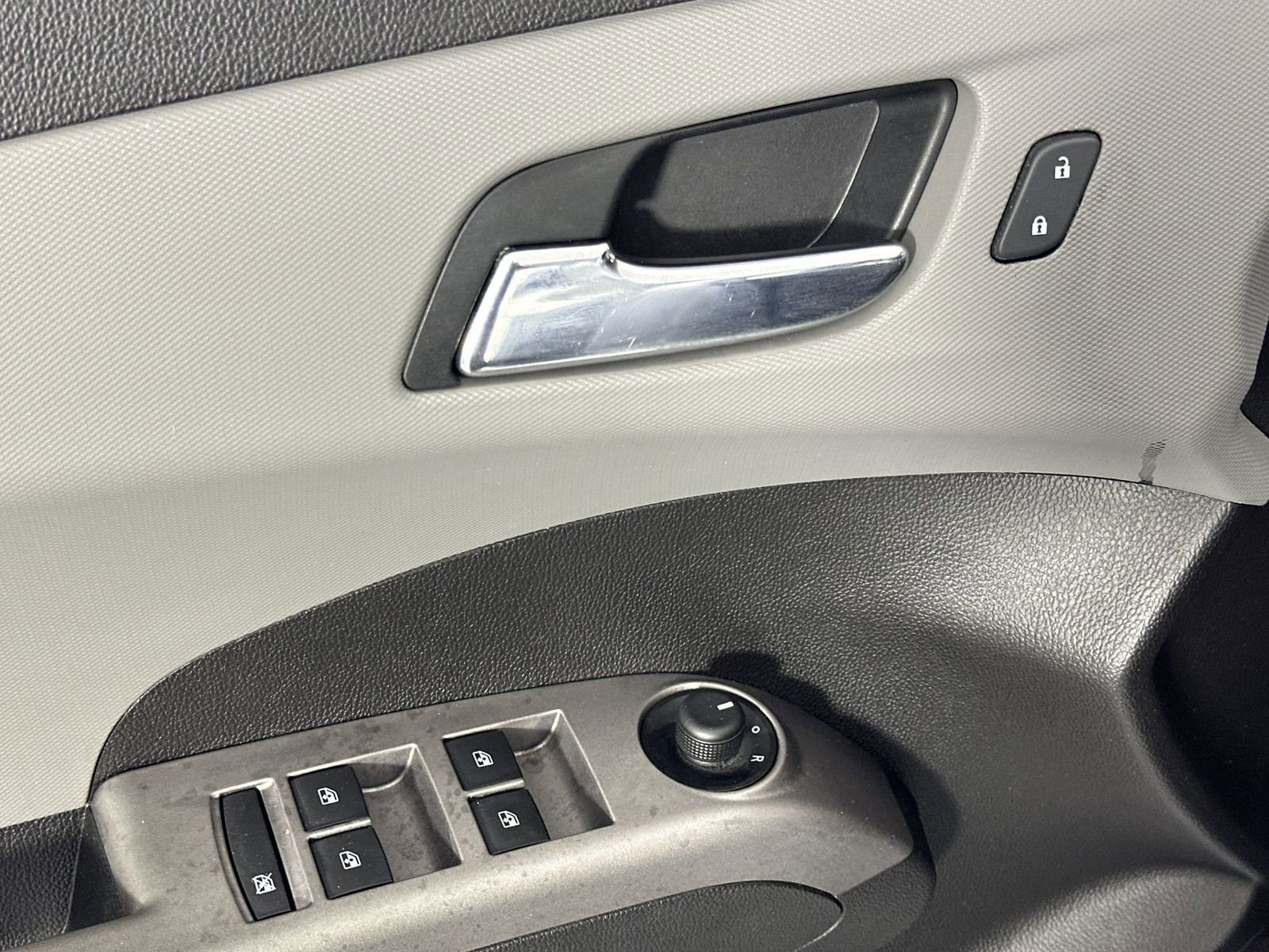 Used 2019 Chevrolet Sonic Premier FWD image 13