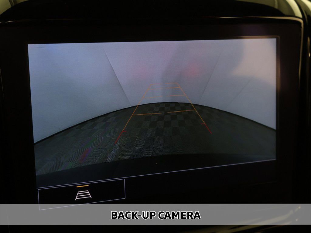 Used 2022 Chevrolet Traverse LT image 6