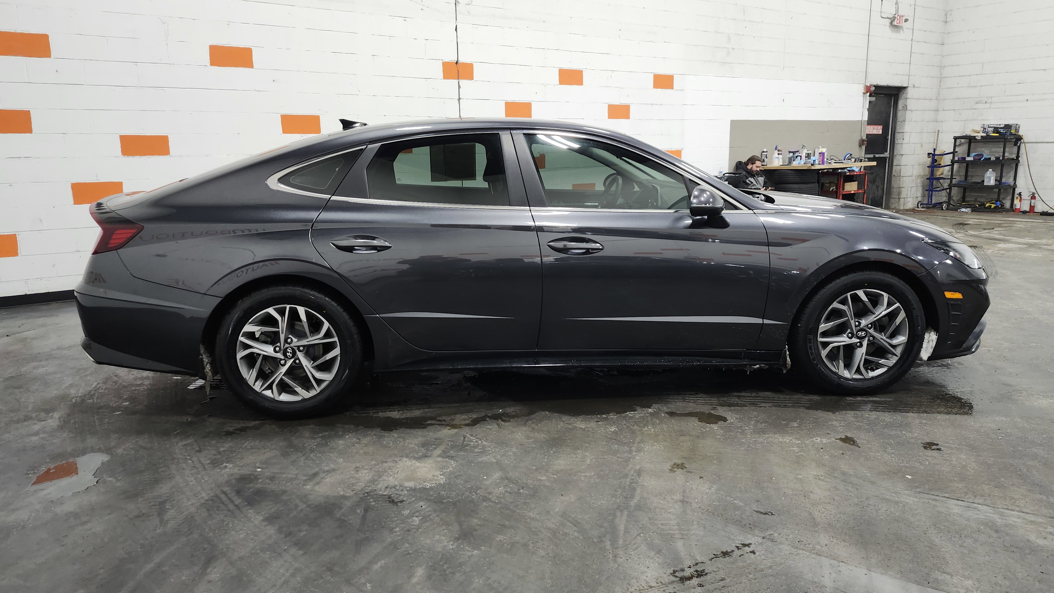 Used 2021 Hyundai Sonata SEL w/ Winter Weather Package image 18