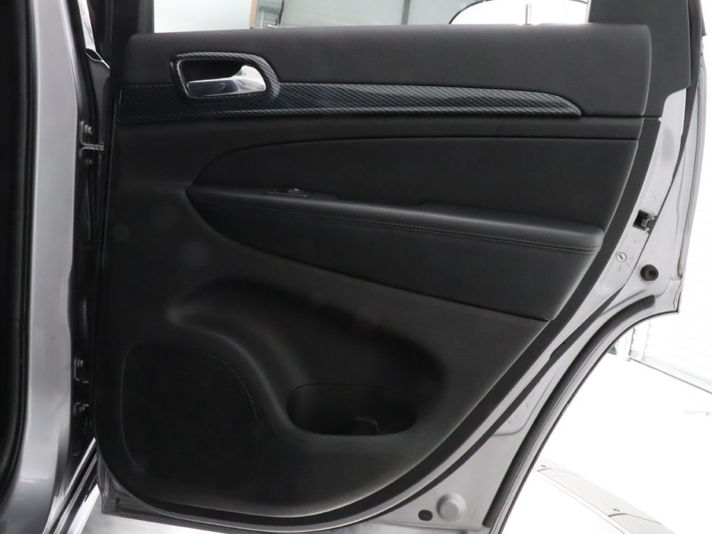 Used 2020 Jeep Grand Cherokee Altitude RWD image 35