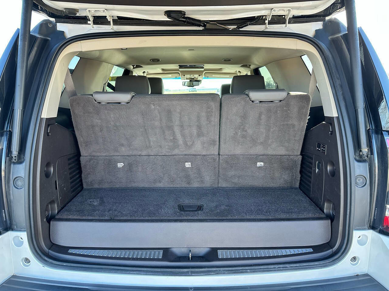 Used 2016 GMC Yukon Denali w/ Open Road Package image 17