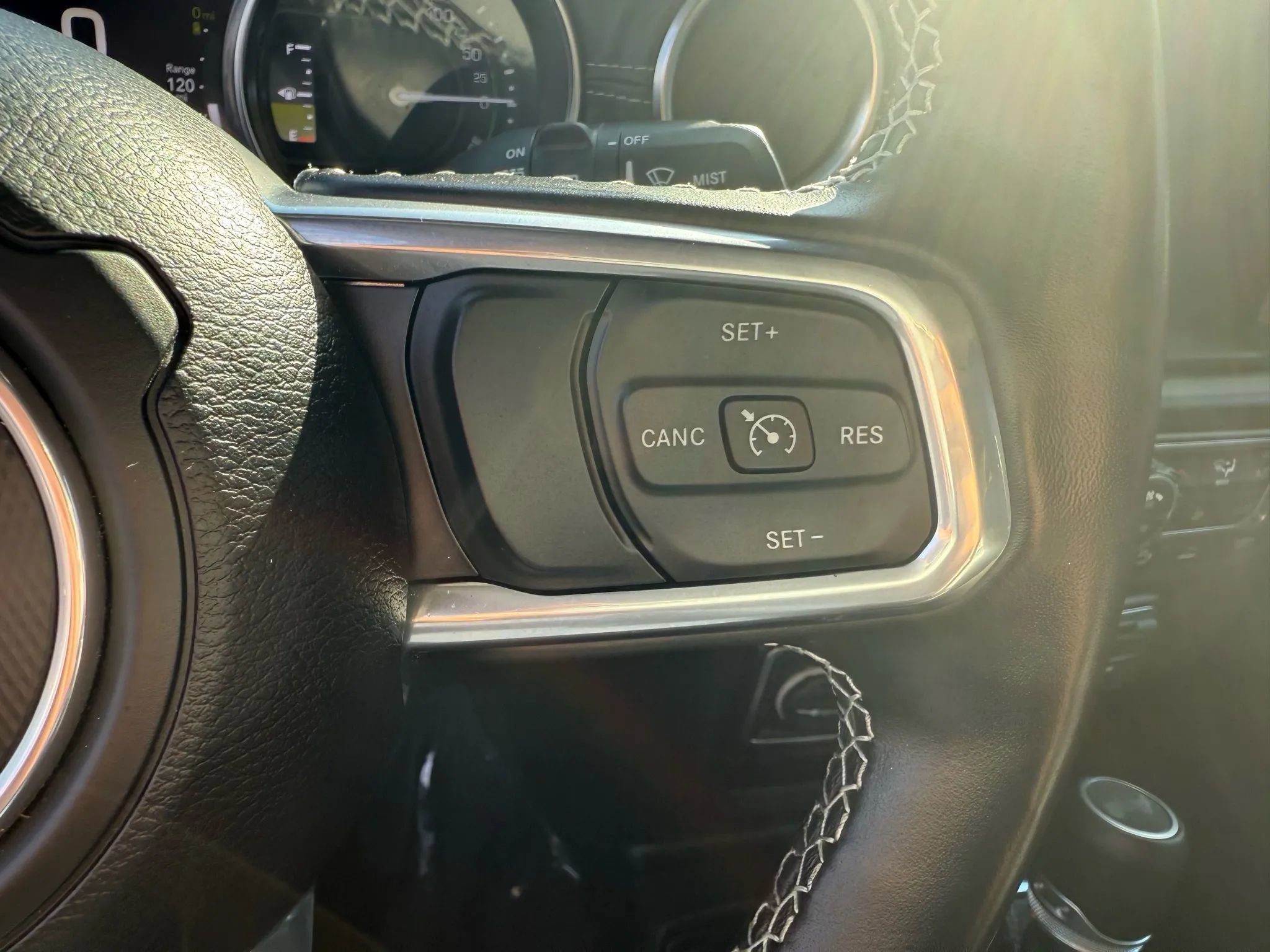 Used 2022 Jeep Wrangler Unlimited Sahara w/ Cold Weather Group image 17