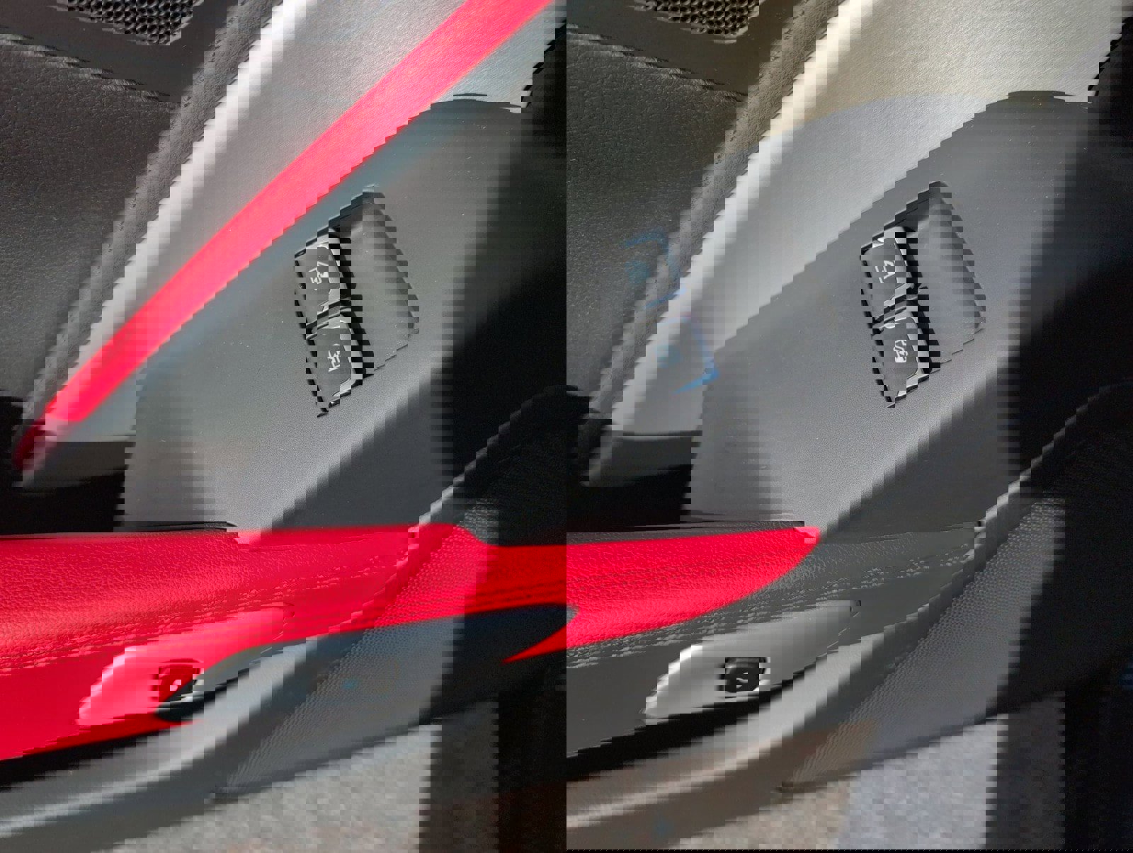 Used 2019 Chevrolet Corvette Stingray Coupe w/ 2LT Preferred Equipment Group image 21