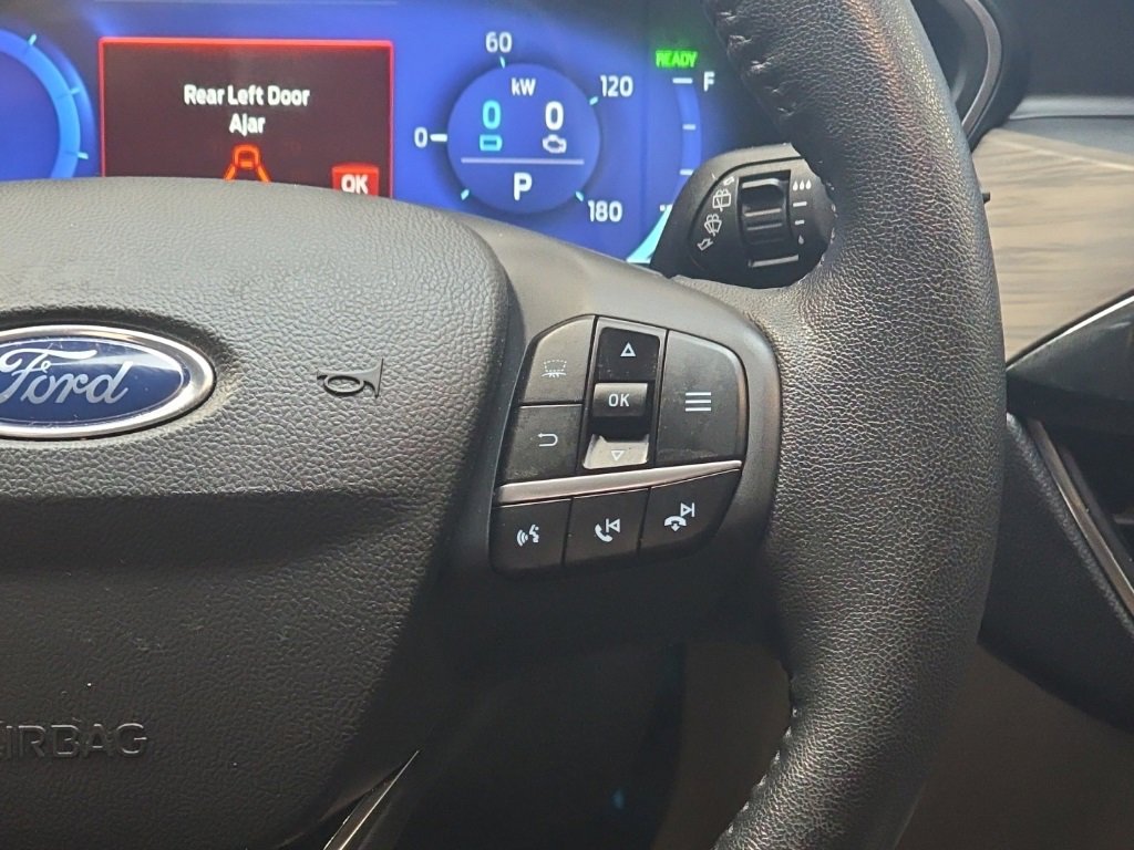 Used 2020 Ford Escape Titanium w/ Titanium Premium Package 2.0 image 20