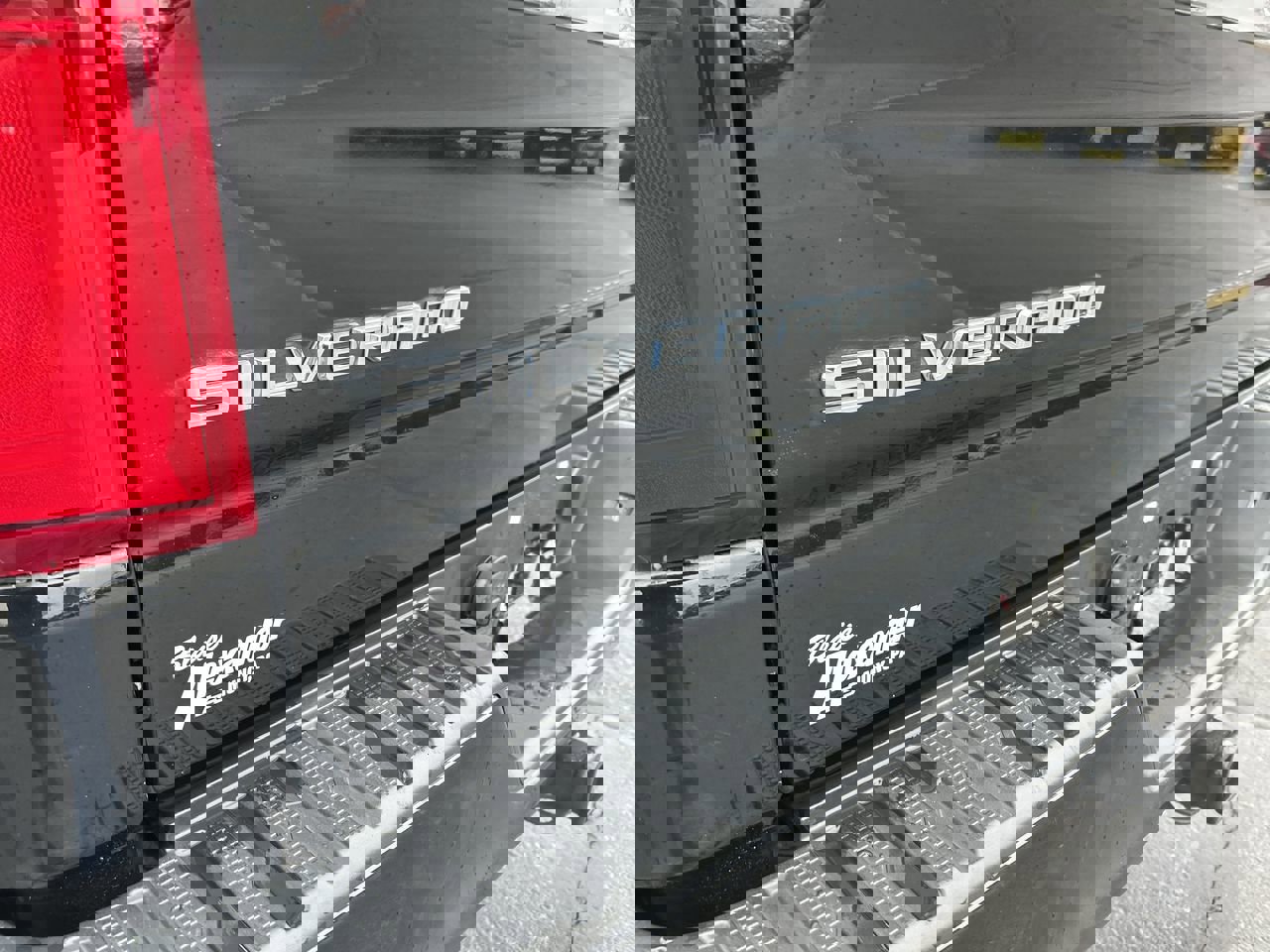 Used 2023 Chevrolet Silverado 1500 LT Trail Boss image 11