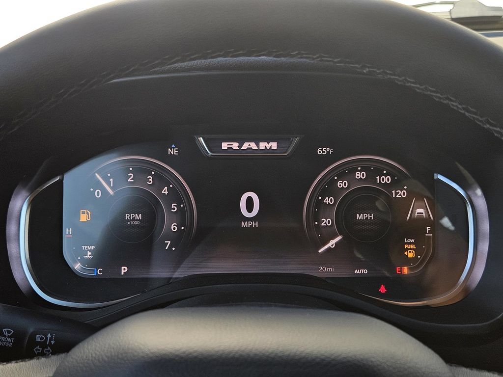 Used 2026 RAM 1500 4x4 Crew Cab image 19