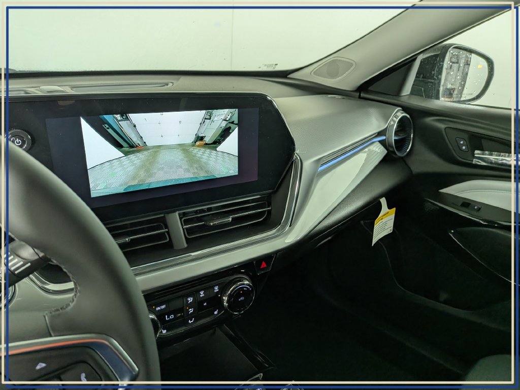 New 2026 Chevrolet Trax LT w/ Driver Confidence Package FWD image 21