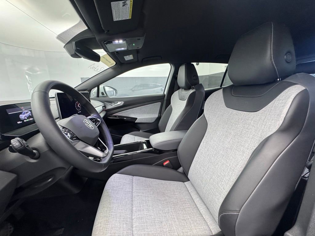 Used 2024 Volkswagen ID.4 Pro image 9