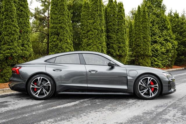 Used 2022 Audi e-tron GT Premium Plus w/ Performance Package AWD/4WD image 12