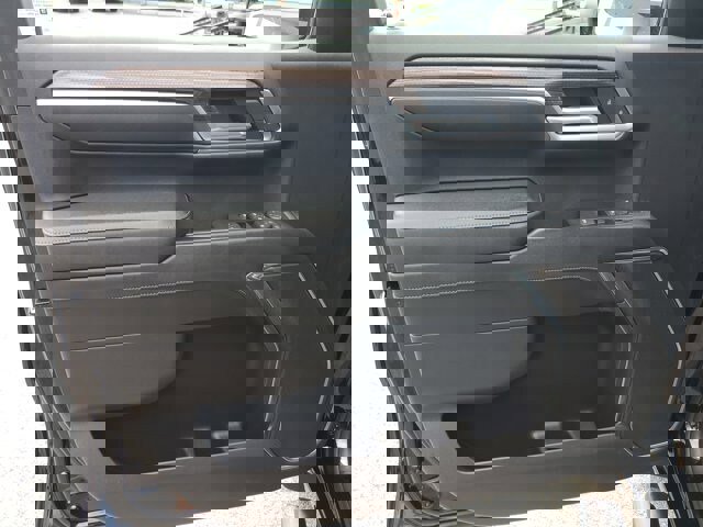 Used 2023 Chevrolet Silverado 1500 LT image 20