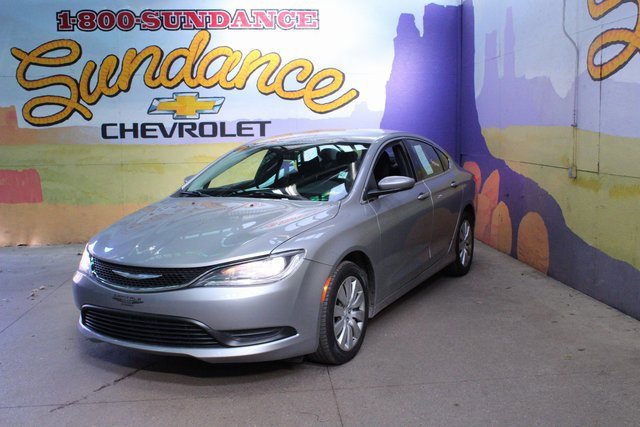 Used 2016 Chrysler 200 LX image 2