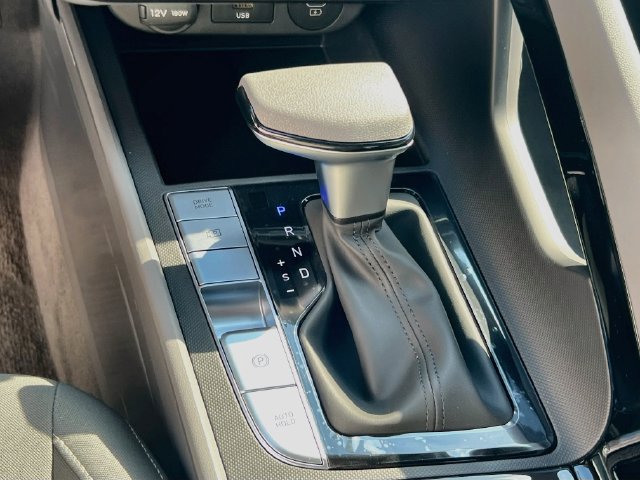 New 2026 Hyundai Elantra Hybrid FWD image 16