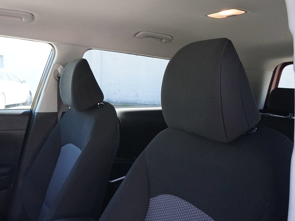 Used 2025 Kia Soul LX w/ LX Technology Package FWD image 27