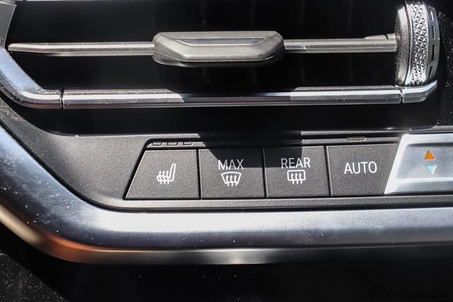 Used 2022 BMW X4 xDrive30i w/ M Sport Package 2 AWD/4WD image 21