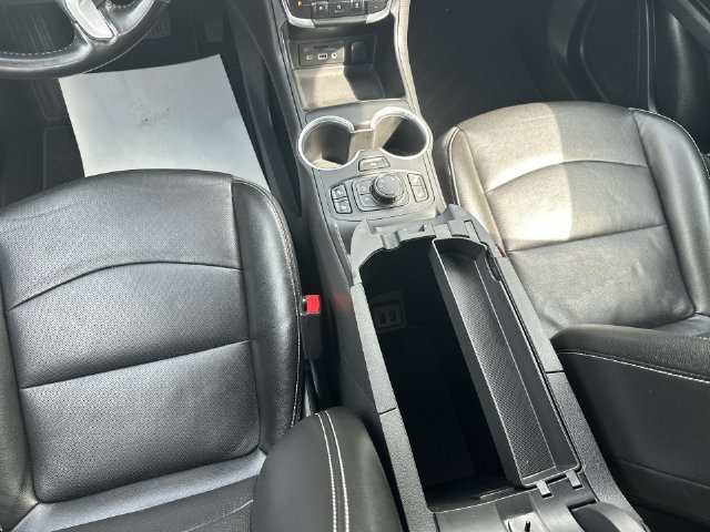 Used 2022 GMC Terrain SLT w/ Tech Package AWD/4WD image 30