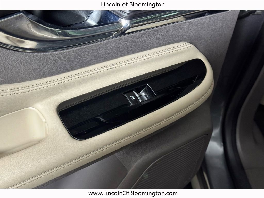 Certified 2022 Lincoln Corsair Reserve w/ Equipment Group 201A image 51