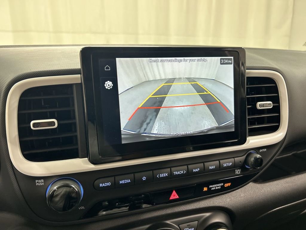 Used 2023 Hyundai Venue Limited w/ Cargo Package FWD image 15
