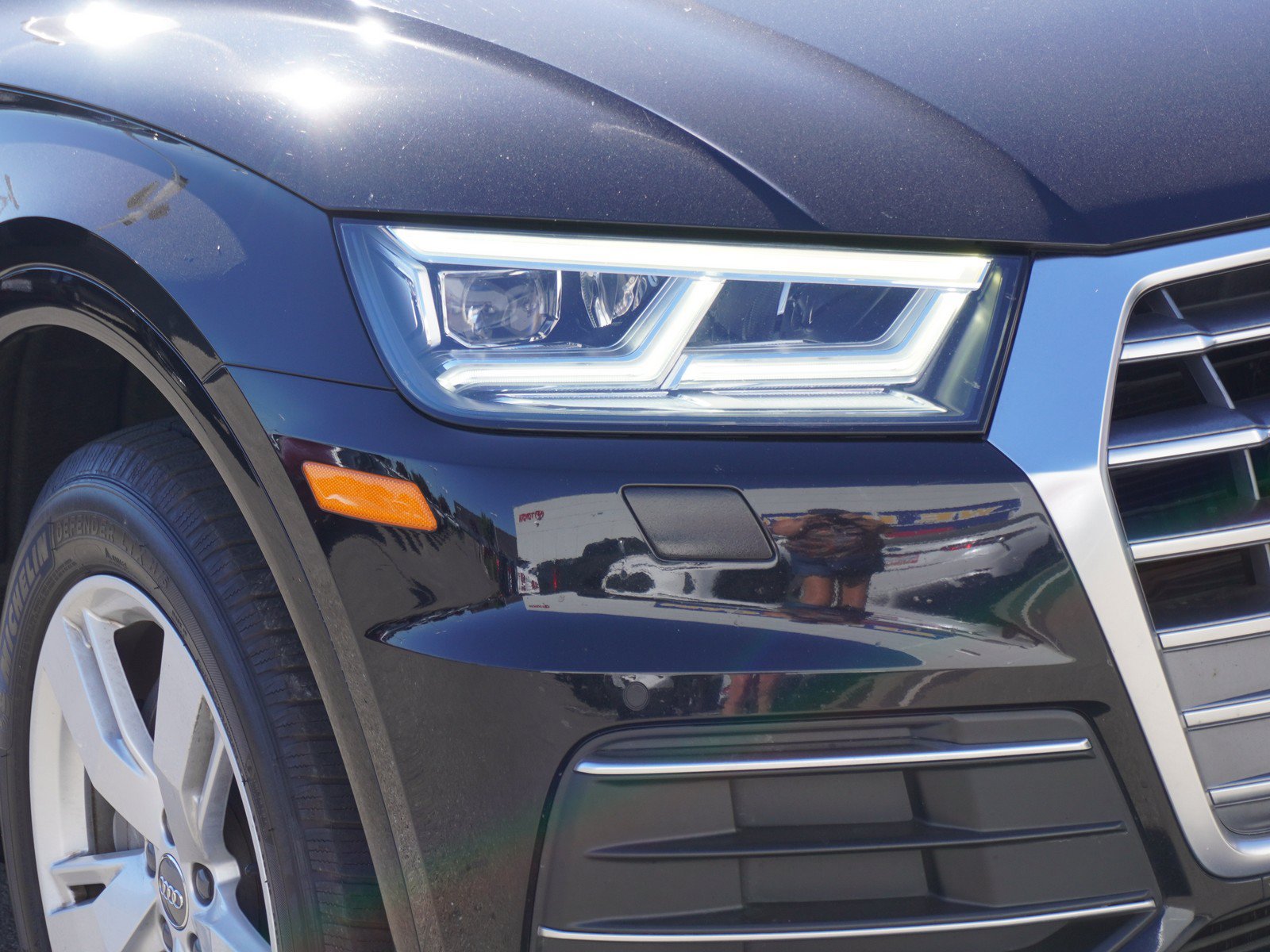 Used 2019 Audi Q5 2.0T Premium Plus w/ Premium Plus Package AWD/4WD image 3