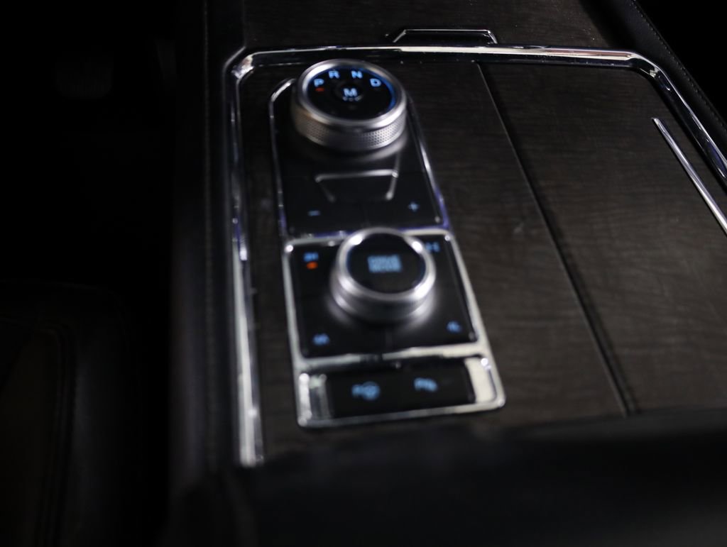Used 2021 Ford Expedition Max Limited AWD/4WD image 23