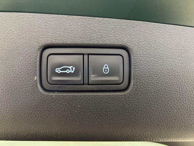 Used 2023 Genesis GV70 3.5T Sport w/ Sport Prestige Package image 25