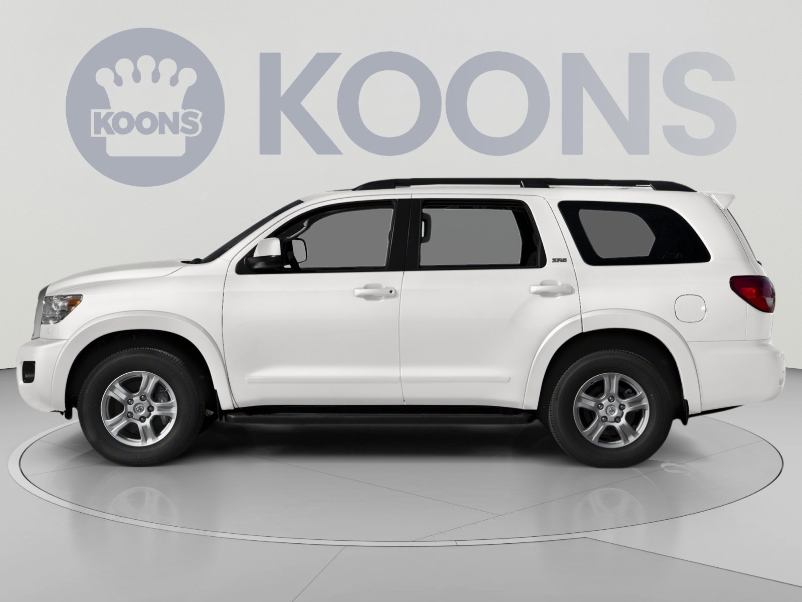 Used 2017 Toyota Sequoia SR5 w/ Premium Package AWD/4WD image 5