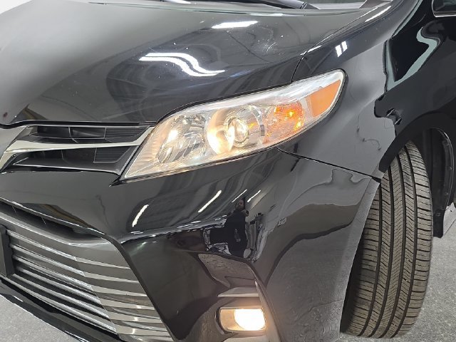 Certified 2020 Toyota Sienna XLE w/ XLE Navigation Package FWD image 28