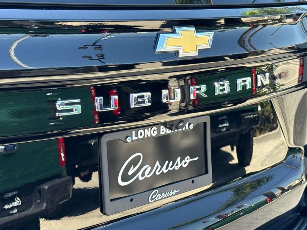 Used 2025 Chevrolet Suburban LS image 6