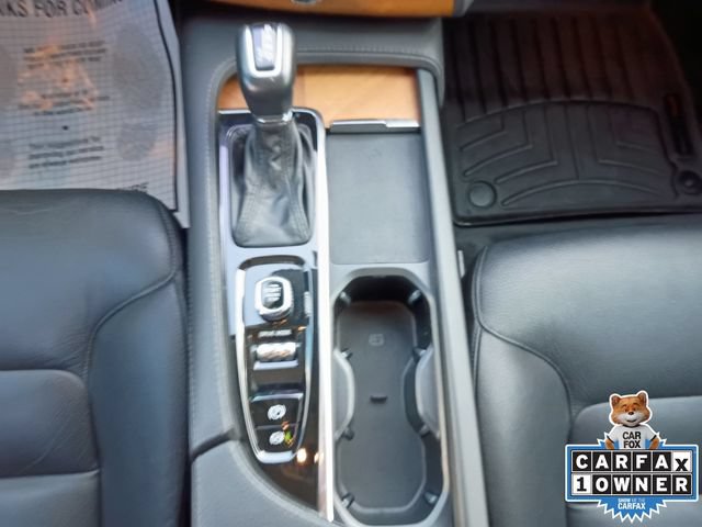 Used 2021 Volvo XC90 T5 Momentum w/ Advanced Package FWD image 3