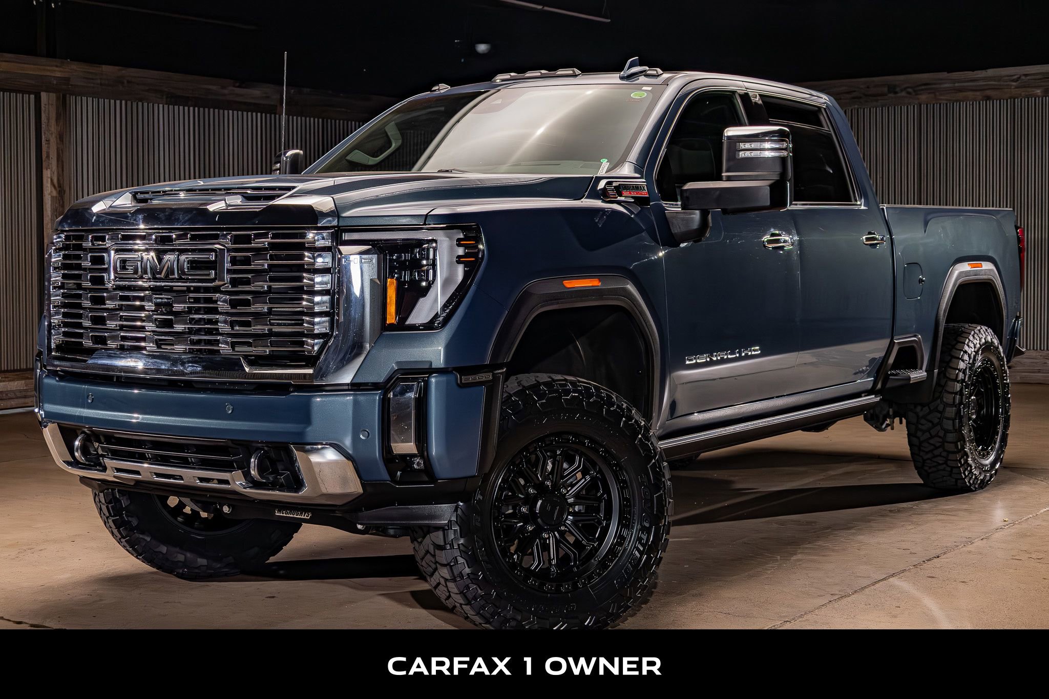 Used 2025 GMC Sierra 2500 Denali w/ Denali Reserve Package AWD/4WD image 5