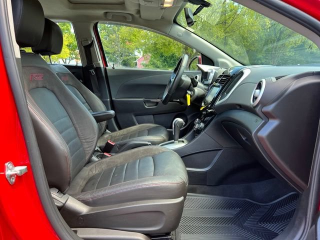 Used 2015 Chevrolet Sonic RS FWD image 23