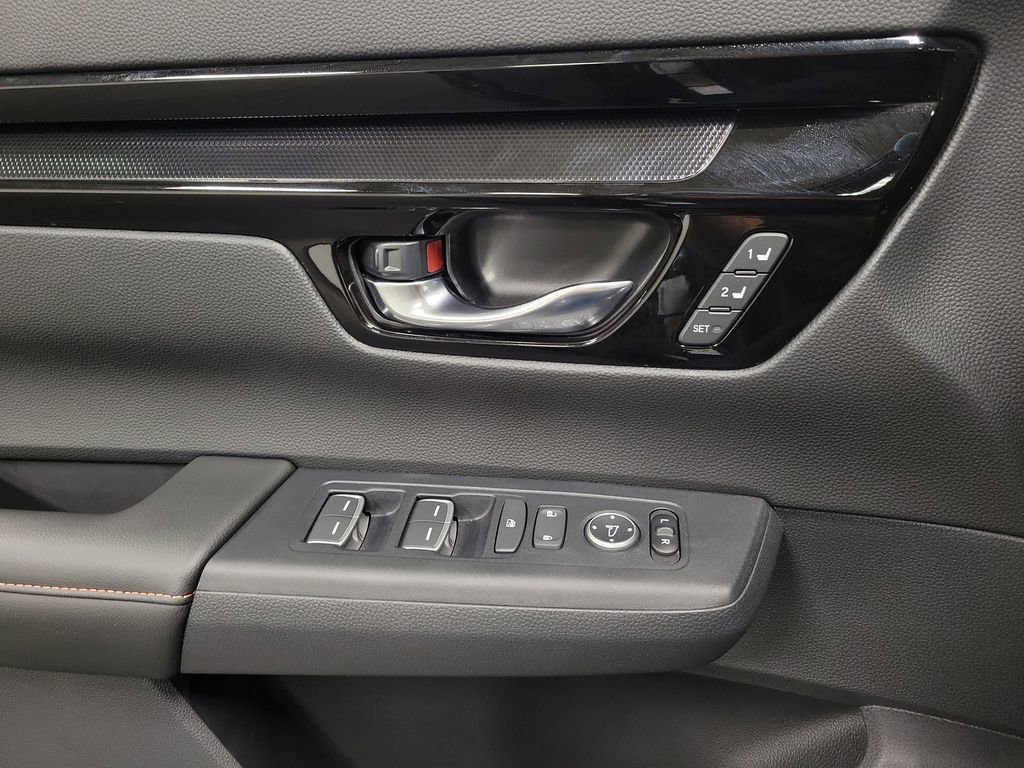 Used 2025 Honda CR-V Sport Touring image 20