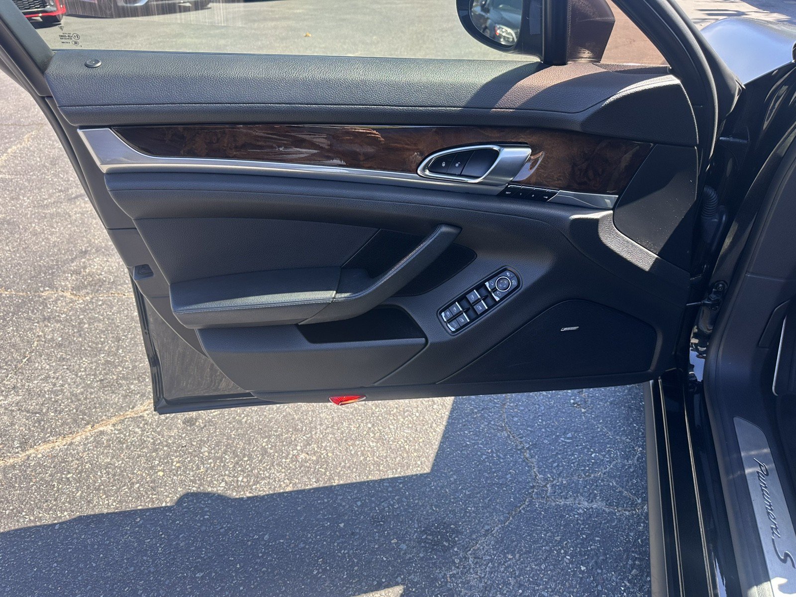 Used 2015 Porsche Panamera S RWD image 27