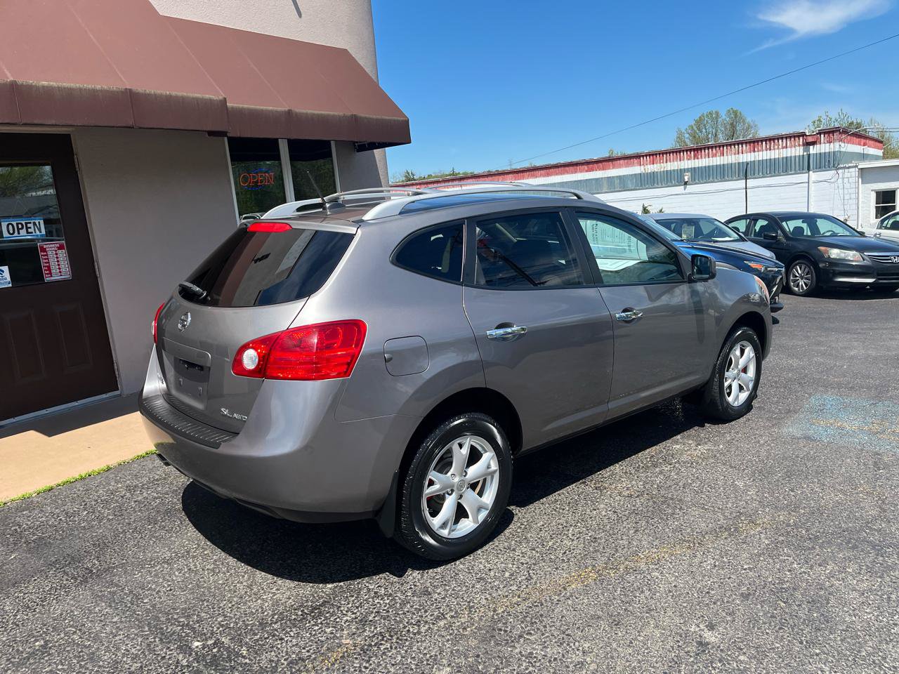 Used 2010 Nissan Rogue SL w/ Premium Pkg AWD/4WD image 5